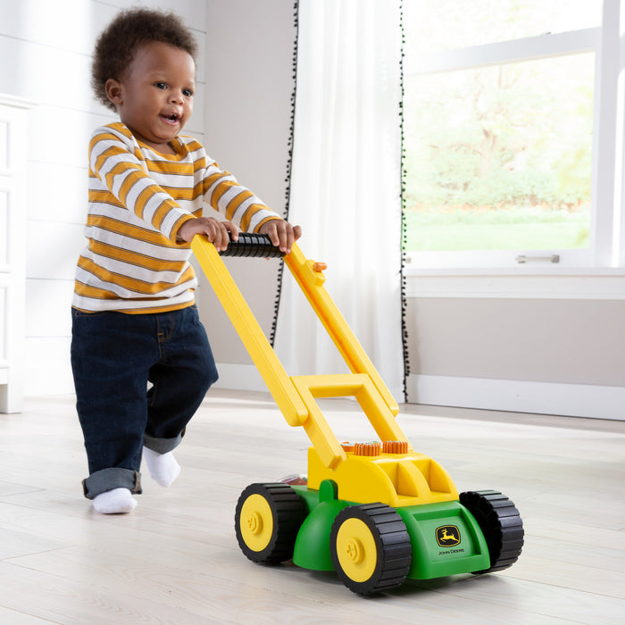 Tomy John Deere Real Sounds Lawnmower