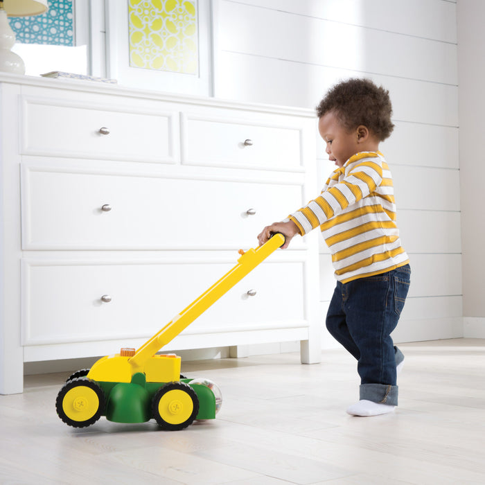 Tomy John Deere Real Sounds Lawnmower