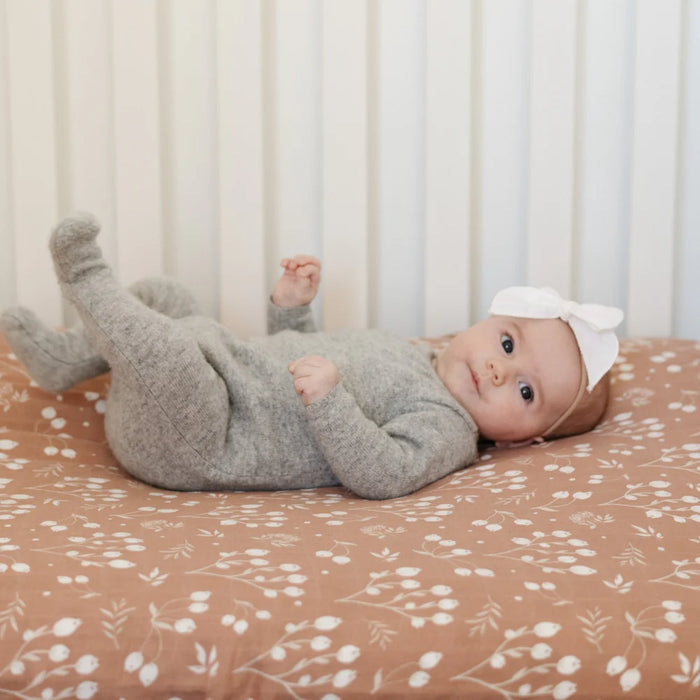 Saranoni Simple Buds Cotton Crib Sheet