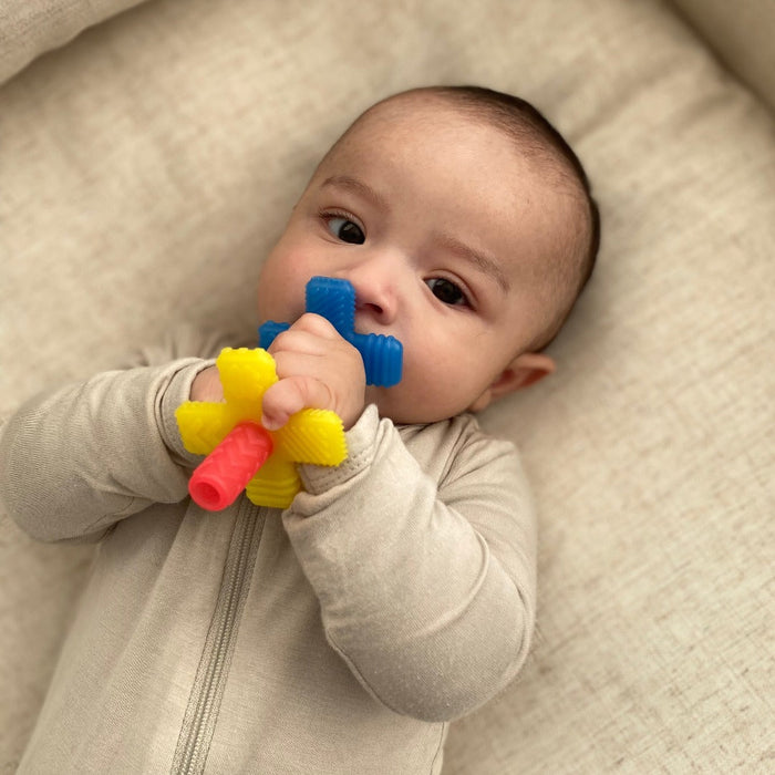 Itzy Ritzy Teensy Tubes Teether | Rainbow