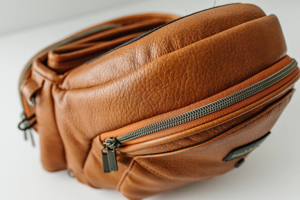 Tushbaby Vegan Leather Hipseat - Cognac