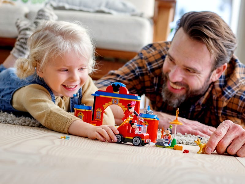 Lego Mickey and Friends Fire Station