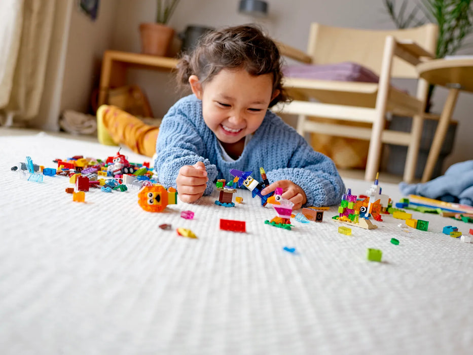 Lego Classic Creative Transparent Bricks