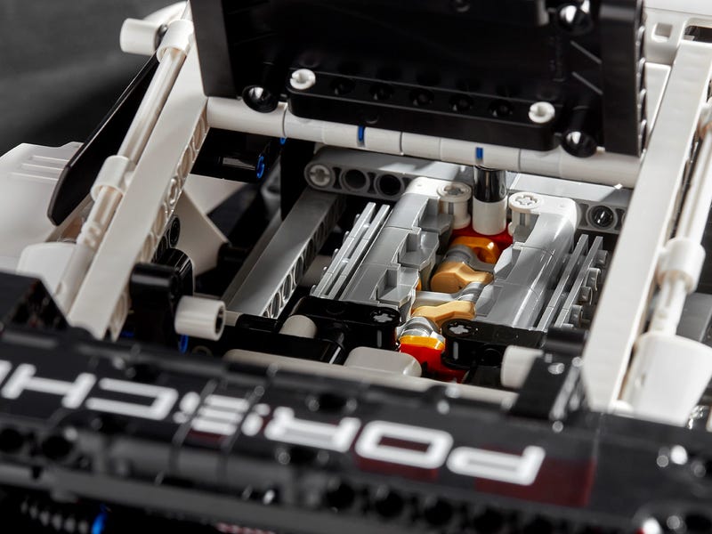Lego Technic Porsche 911 RSR