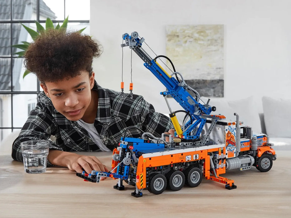 Lego Technic Heavy Duty Tow Truck